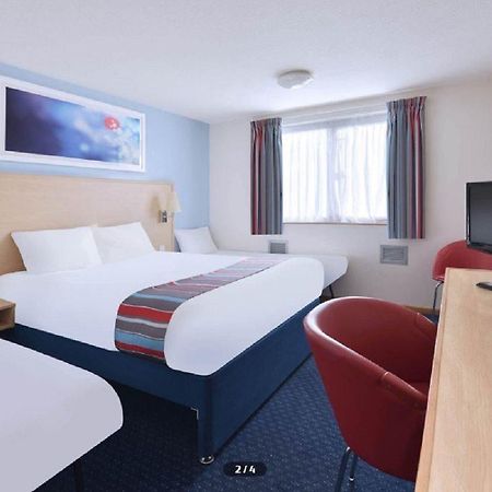 Travelodge Aberdeen Central Extérieur photo