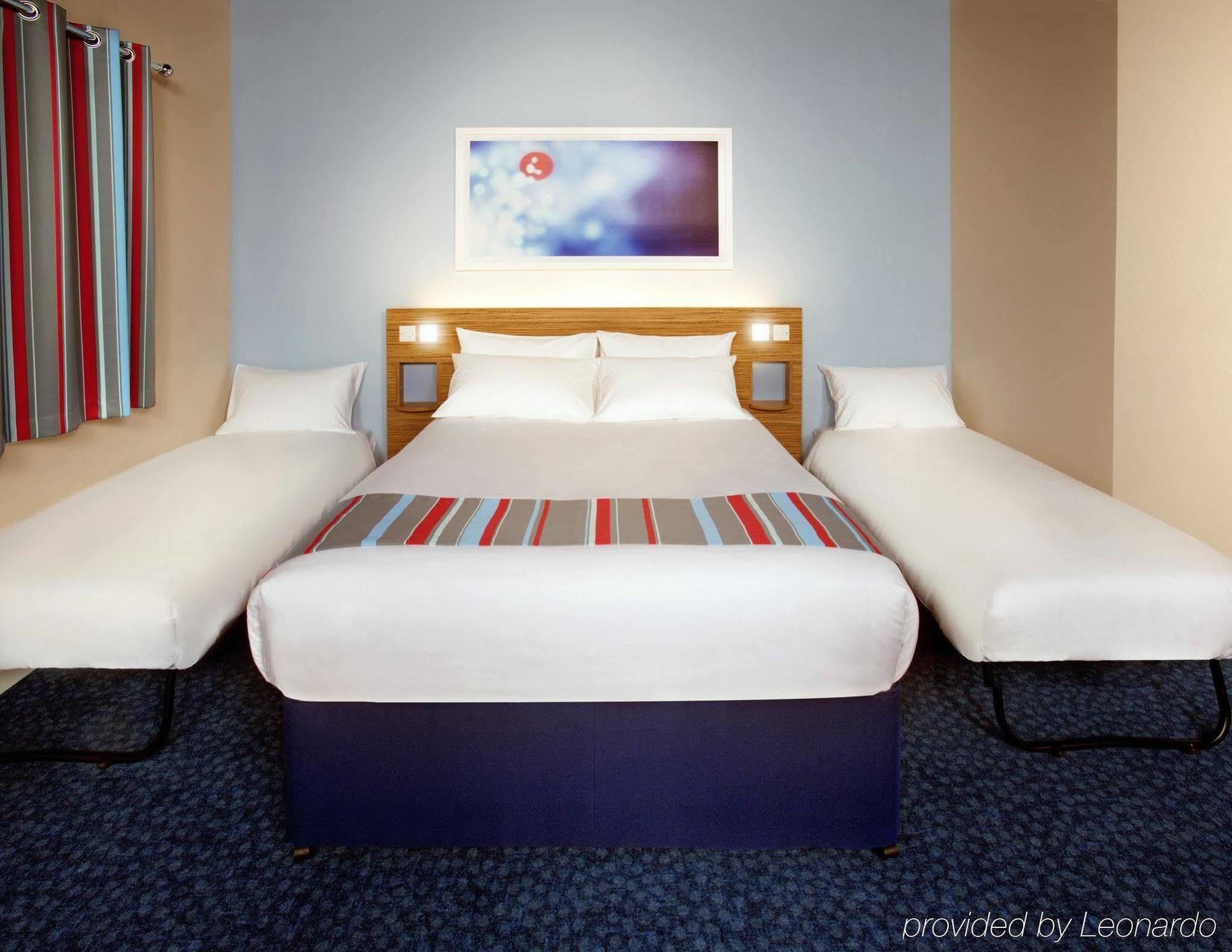 Travelodge Aberdeen Central Extérieur photo