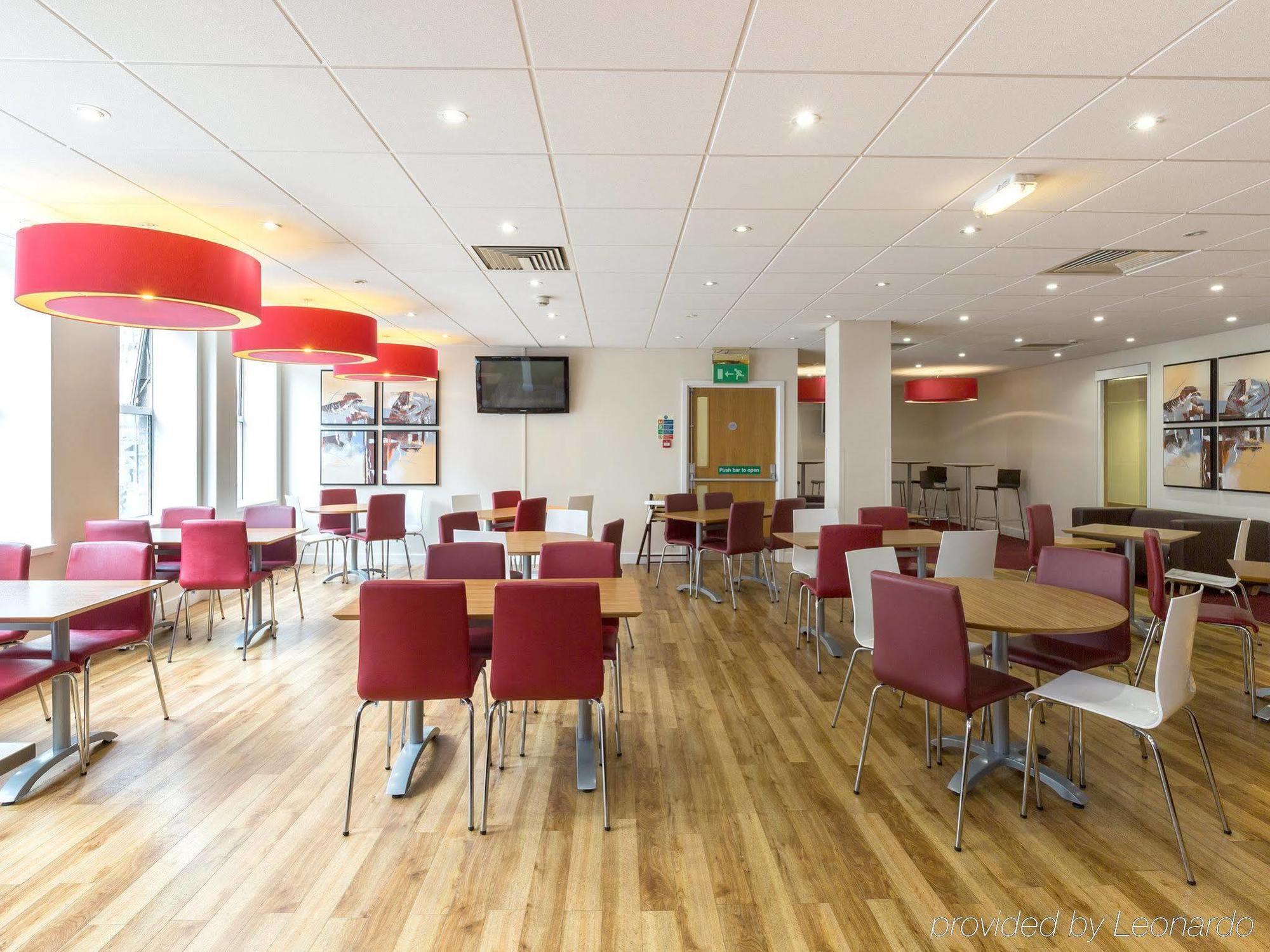 Travelodge Aberdeen Central Extérieur photo